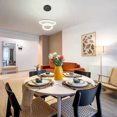 Spacious 907 B5 Apartment