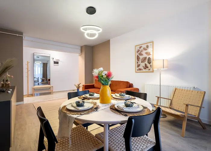 Spacious 907 B5 Apartment