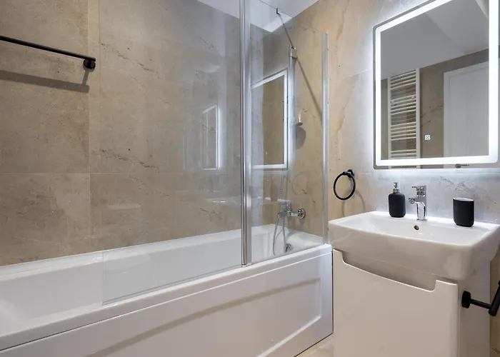 Spacious 907 B5 Apartment Bucharest