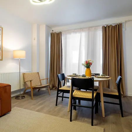 Spacious 907 B5 * Bukurešť
